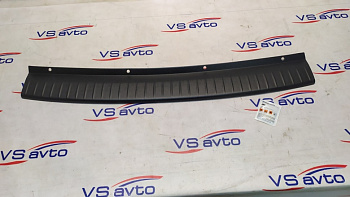 Накладка на задний бампер (черное тиснение) Лада Калина II универсал 2013-2018/ Гранта FL универсал 2018-