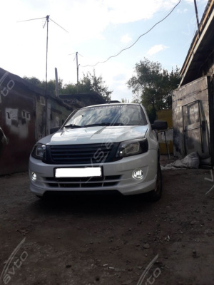 Решетка (маска) радиатора "Phoenix" Лада Гранта