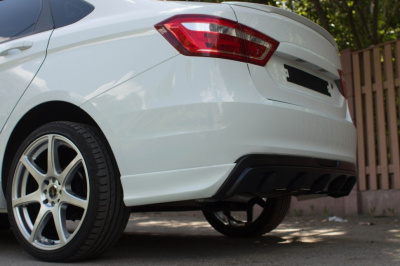 Клыки на задний бампер "Кураж" Лада Веста