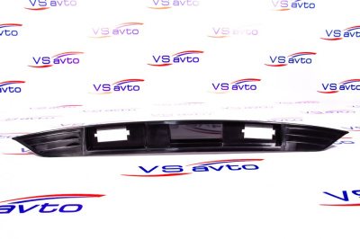 Накладка крышки багажника (под окраску) Лада Гранта FL