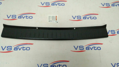 Накладка на задний бампер (черное тиснение) Лада Гранта лифтбек 2014-