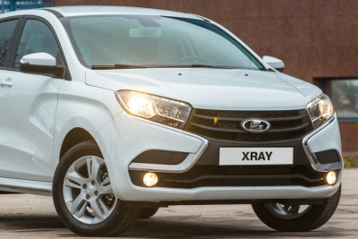 Рамка (накладка) противотуманной фары Lada X-Ray