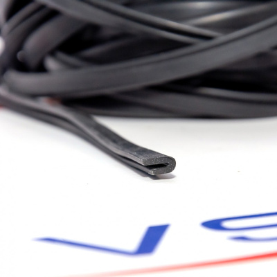 Уплотнитель универсальный под расширители арок