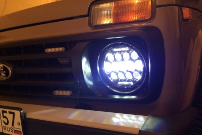 Диодные фары Лада 4х4