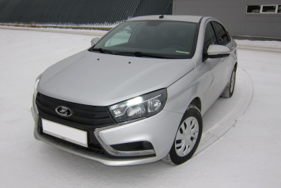 Зимняя заглушка решетки радиатора (ABS) LADA Vesta 15-/ Cross 18-/ SW 16-/ SW Cross 17- 22 (LVE111901)