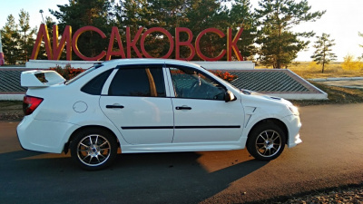 Крылья пластиковые LSD (передние) Лада Гранта (под окраску)