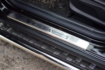 Накладки в проем дверей (4 шт) Лада Веста SW Cross 2017-