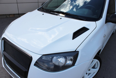 Капот "iRobot" ВАЗ 2192, 2194, Лада Калина 2 Sport (под окраску)