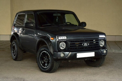 Подфарники (надфарники) "Trinity" светодиодные LED с функцией ДХО Лада 4*4 поворотник верхний