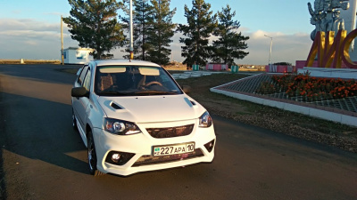 Капот стеклопластиковый «DTM» Лада Гранта, Калина 2 (под окраску)