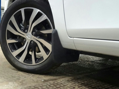 Брызговики передние широкие (2 шт.) Лада Веста 2015-