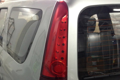 Дополнительные светодиодные задние фонари Лада Ларгус (новый дизайн)