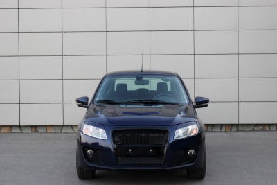 Капот стеклопластиковый «iRobot» Лада Гранта (под окраску)