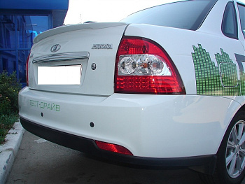 Лип-спойлер на угол багажника "Трапеция" ВАЗ 2170