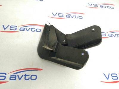 Передние брызговики Лада Веста