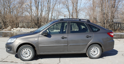 Рейлинги для автомобиля LADA GRANTA Лифтбек (2014- ) с боковым резьбовым креплением (черные) под багажники АПС (0229-РК-02)