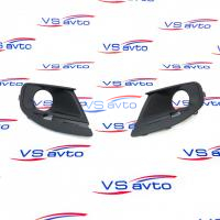 Облицовка переднего бампера под противотуманную фару правая/левая Lada Granta FL (8450100966/8450100967)