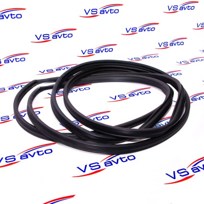 Уплотнитель проёма двери Шевроле Нива